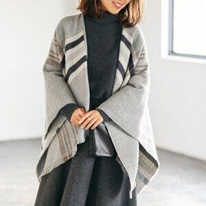 Uniqlo Large 2way Reversible Stole Poncho Shawl Wrap Scarf